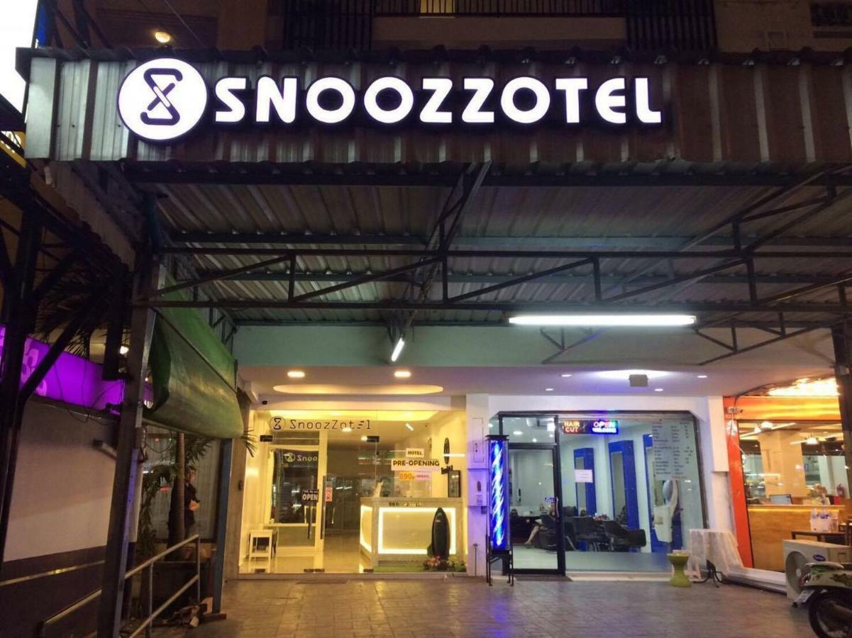 Snoozzotel Pattaya Esterno foto