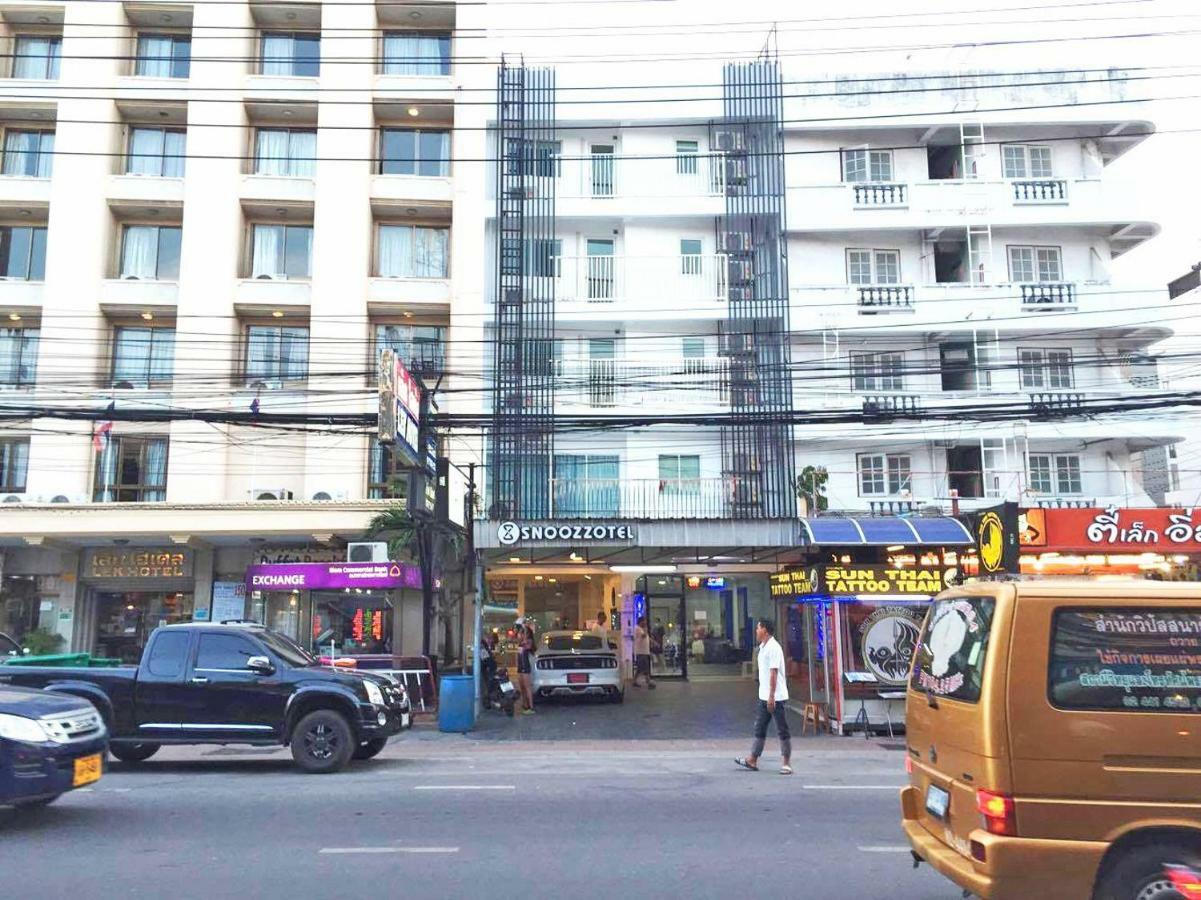 Snoozzotel Pattaya Esterno foto