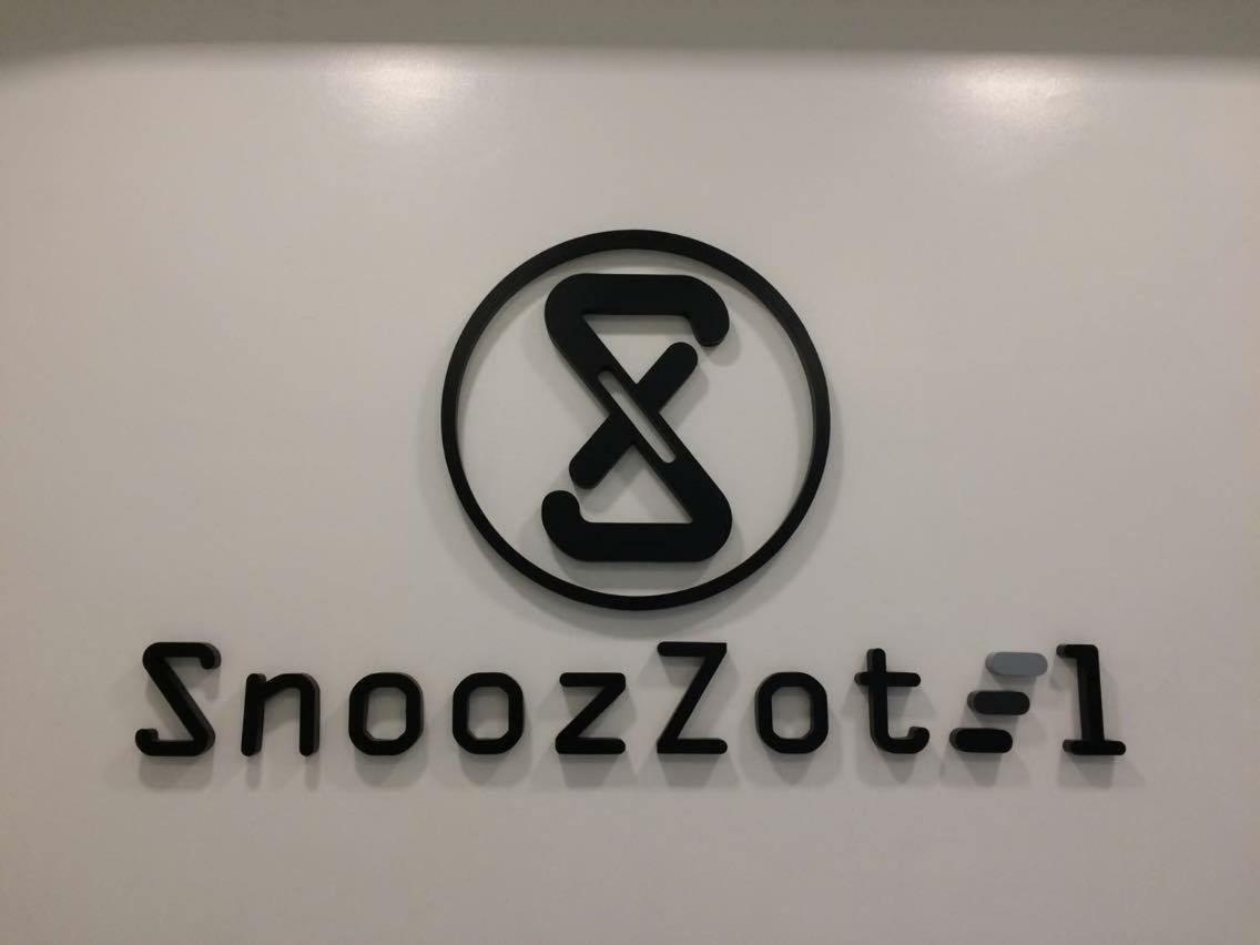 Snoozzotel Pattaya Esterno foto